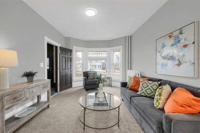 1055 7th St W unit 1, Saint Paul, MN 55102 - photo 2