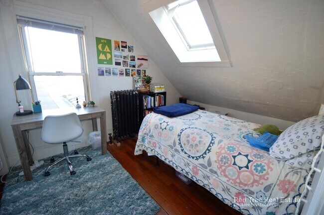 42 Brainerd Rd unit 2, Allston, MA 02134 - photo 5