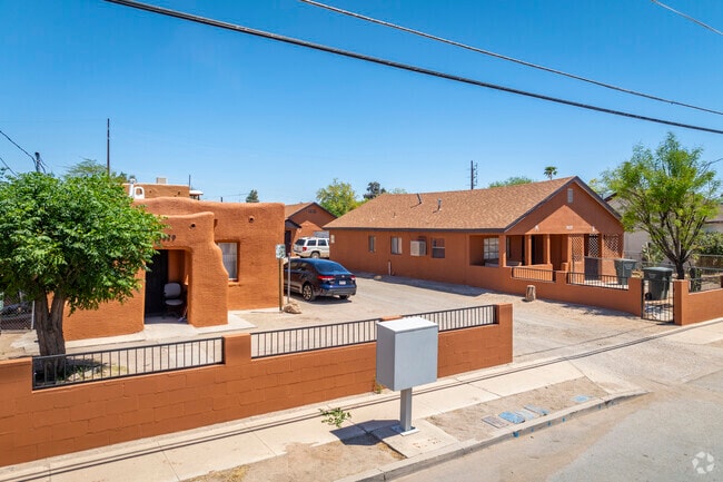 Wakefield showcases a vibrant mix of home styles, from classic bungalows to updated mid-century gems.