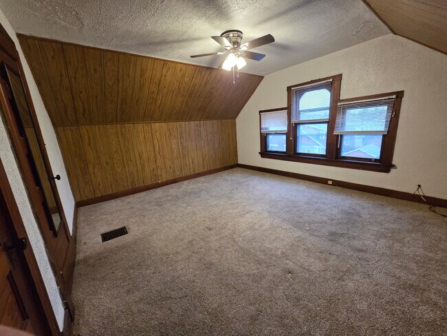 3959 Hazel Ave unit 3959 Hazel Ave Apt 2, Cincinnati, OH 45212 - photo 5