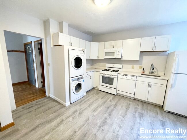 259 North St unit TQQO F, Boston, MA 02109 - photo 4