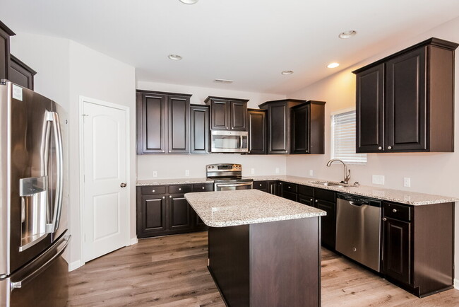 6500 Bluegill Rd, Charlotte, NC 28216 - photo 7