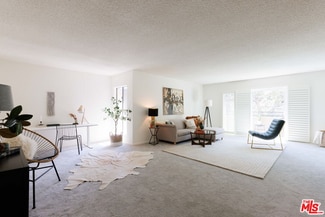 6760 Hillpark Dr Unit 408, Los Angeles, CA 90068