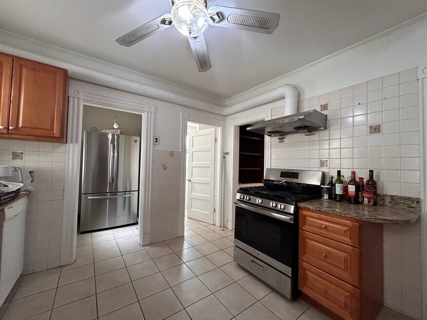 108 Brooks St, Brighton, MA 02135 - photo 1