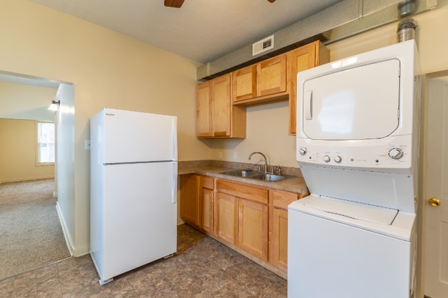 6606 Ballard Ave, Lincoln, NE 68507 - photo 4