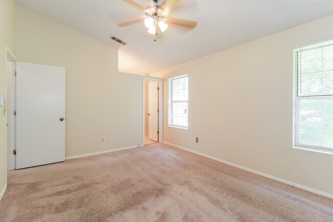 2172 Sara Ashley Way, Lithonia, GA 30058 - photo 7