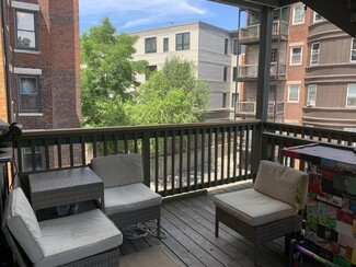 675 Washington St Unit 2, Brookline, MA 02446