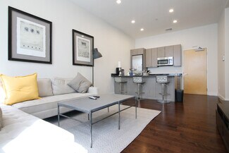 460 Harrison Ave Unit 425, Boston, MA 02118