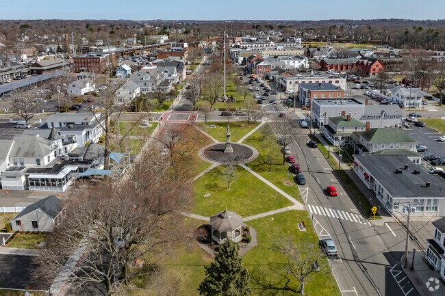 Milford Green is a lovely park to sit and enjoy your coffee or lunch in Milford.