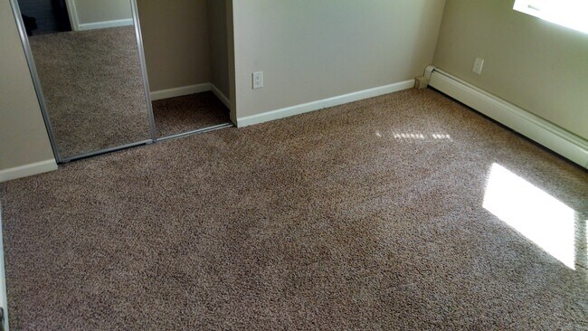 1027 Riverside Dr unit B, Waupaca, WI 54981 - photo 7