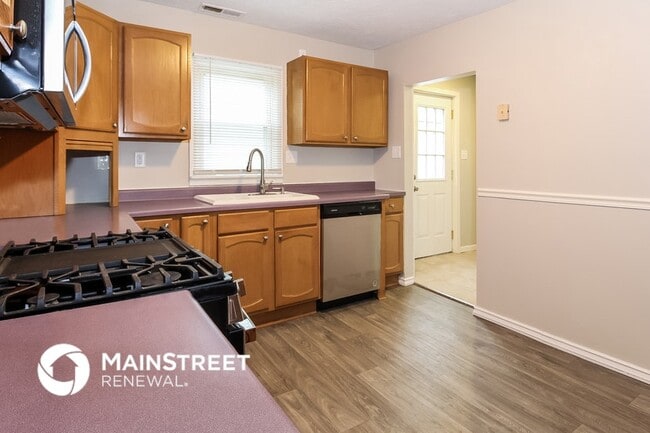 4444 Homestead Dr, Brunswick, OH 44212 - photo 4