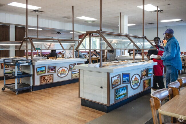 Buffet style country restaurants can be found in Brookgreen Park.