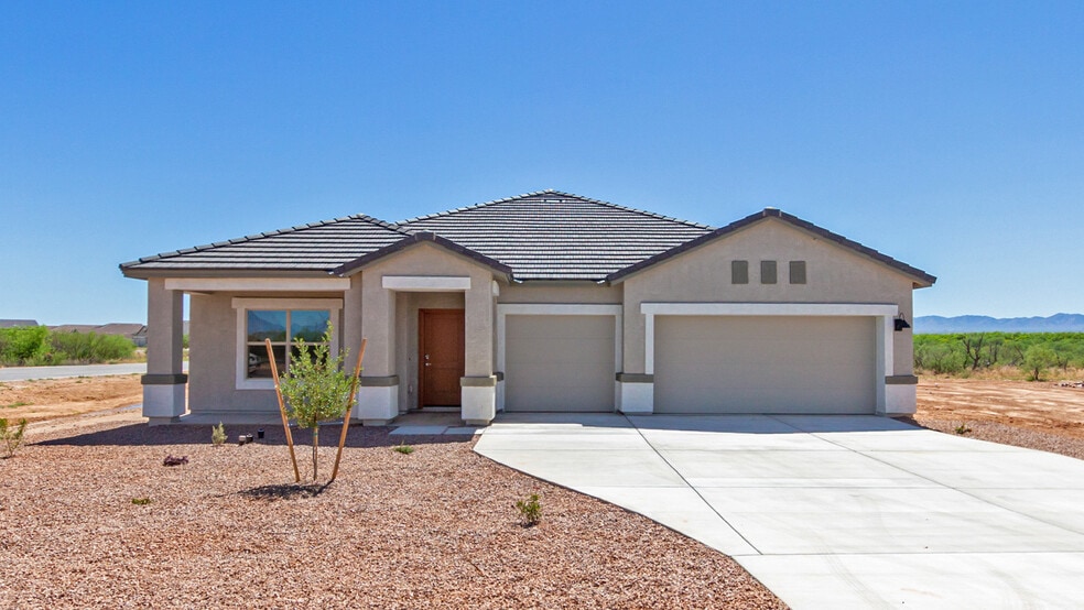 16053 S Rhiannon Michaela Place unit 36210987, Sahuarita, AZ 85629 - photo 1
