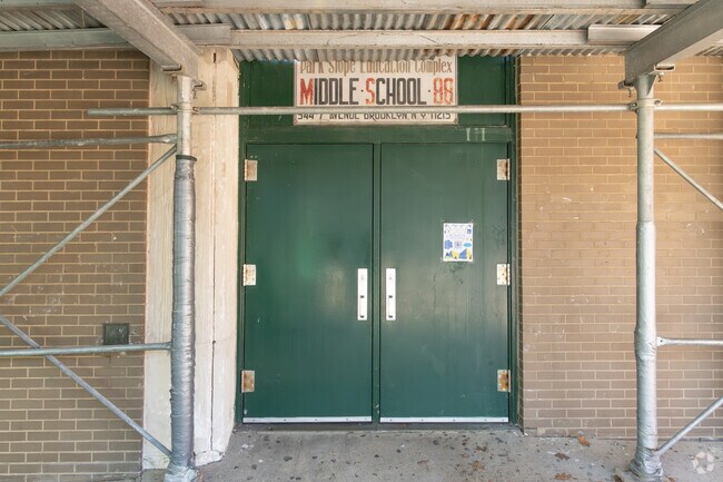 Ps 53 is 1 of 571 high schools in the New York City Public Schools.