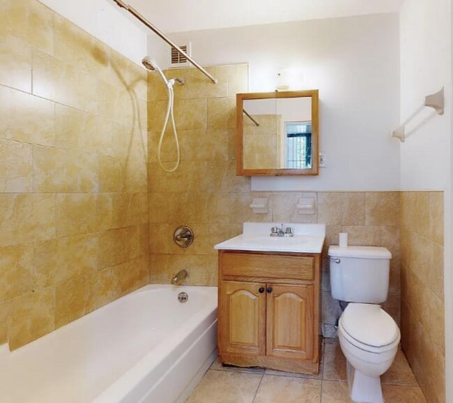 241 W 113th St unit 3D, New York, NY 10026 - photo 4