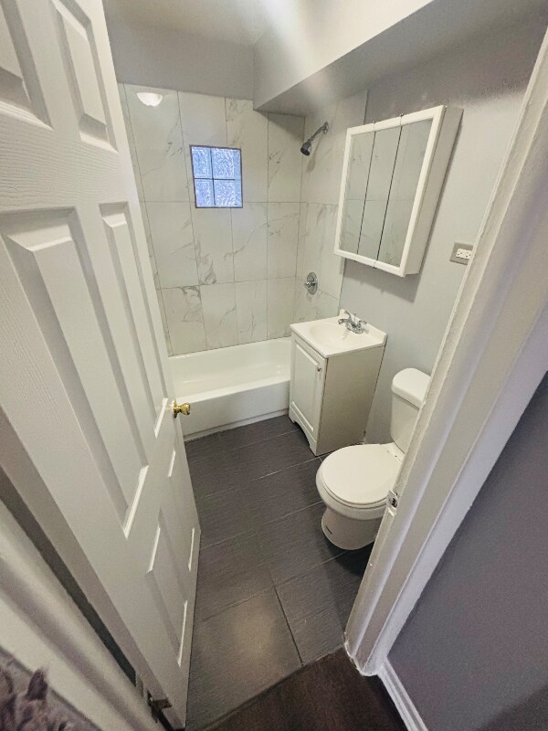 7830 S Yates Blvd unit 4, Chicago, IL 60649 - photo 3