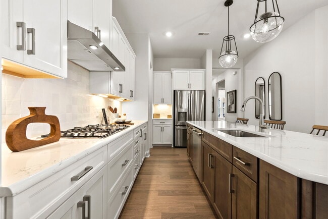 3010 Tramore Dr unit 36664990, Harrisburg, NC 28075 - photo 2