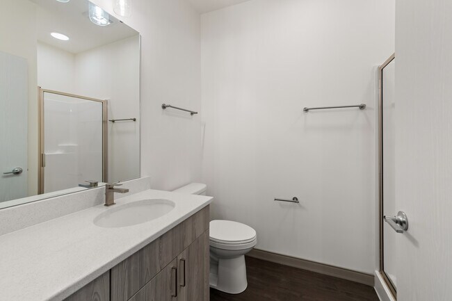 2420 E Capitol Dr unit 304, Shorewood, WI 53211 - photo 7