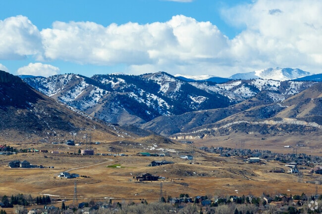 The Meadows at Westwoods neighborhood blends open green spaces, mountain backdrops and easy access to urban amenities.