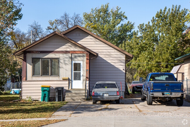 Older homes in Pinewood create a sense of long standing community.