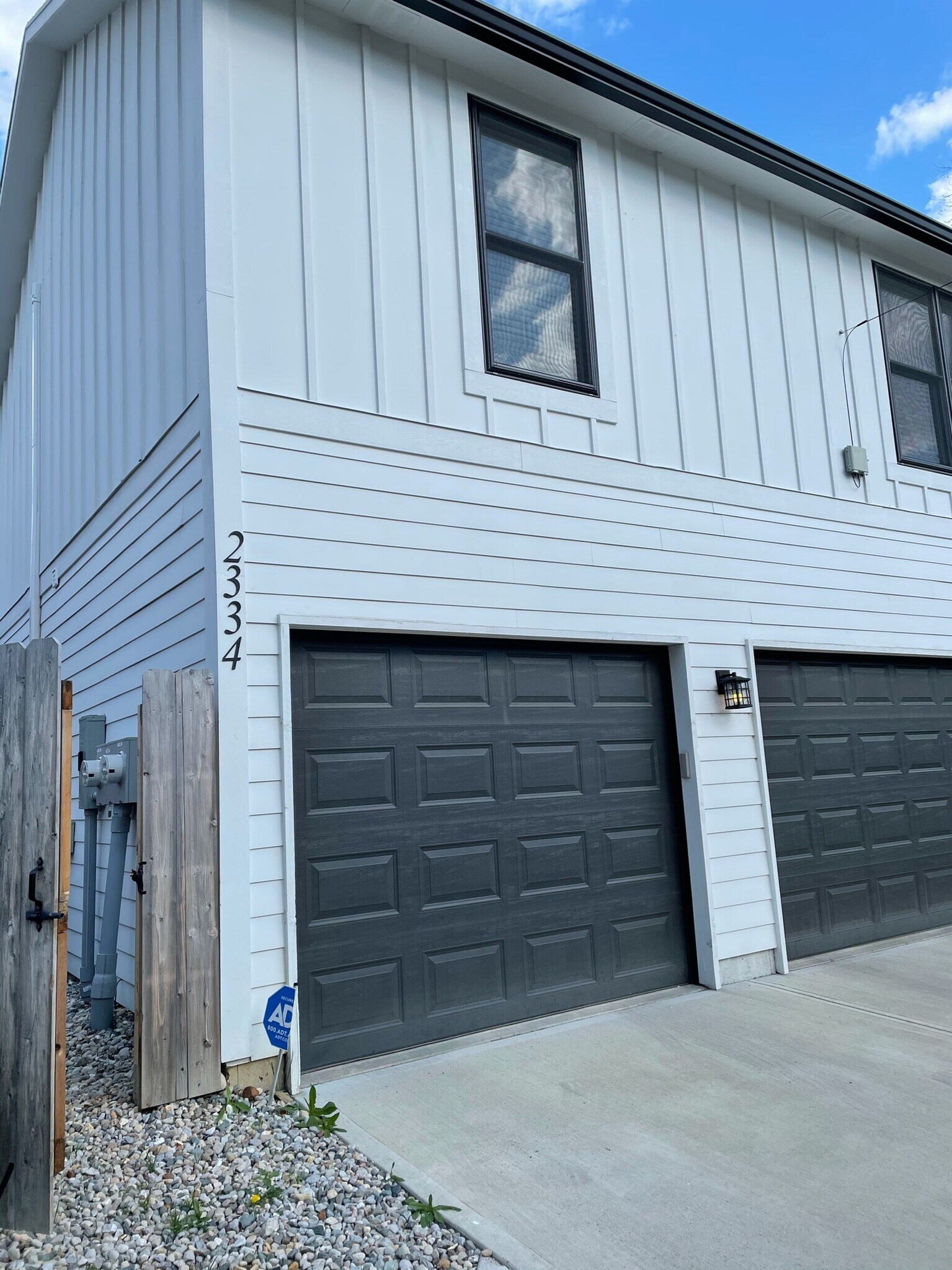 2334 N Delaware St unit B, Indianapolis, IN 46205 - photo 1