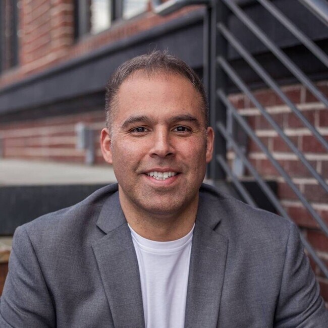 Gilbert Martinez