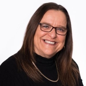 LuAnn DeFouw