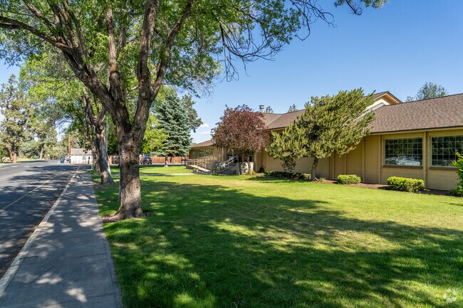 Tumalo Community School serves residents of the Tumalo neighborhood.