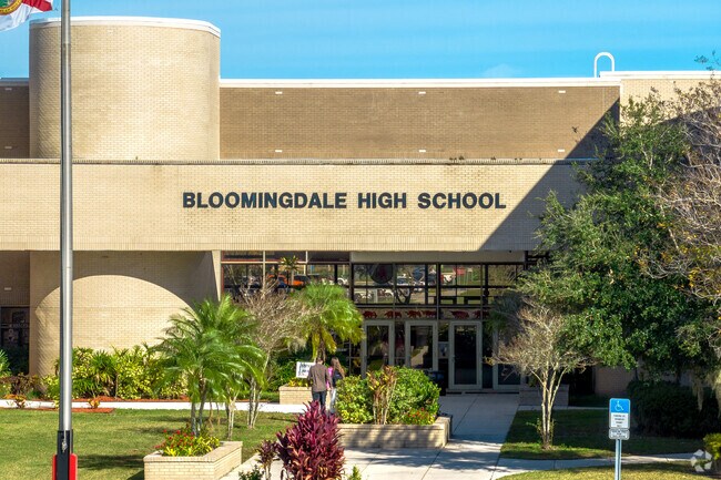 Bloomingdale High School is an A rated, public school located in Valrico FL.