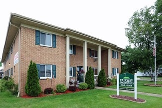 1410 Johnston Dr, Manitowoc, WI 54220