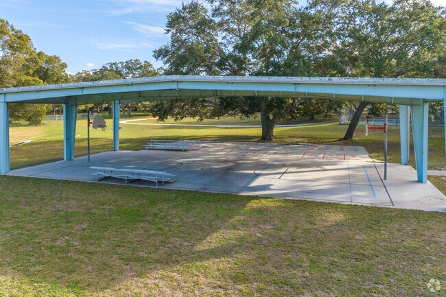 Calvin A. Hunsinger School has shaded coverage.