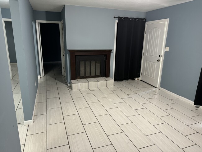 1924 Nekoma Ct unit 1926, Tallahassee, FL 32304 - photo 2