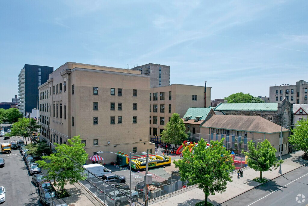 East Tremont: P.S. 595 The Calibri Community School: The Calibri promises field trips, drama, music and hands on learning.