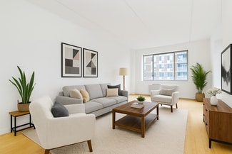 335 E 100th St, New York, NY 10029