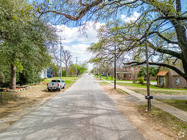 Looking down one of the residential streets in Floresville.