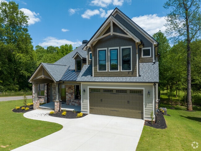New top-of-the-line homes are available in Boiling Springs, South Carolina.