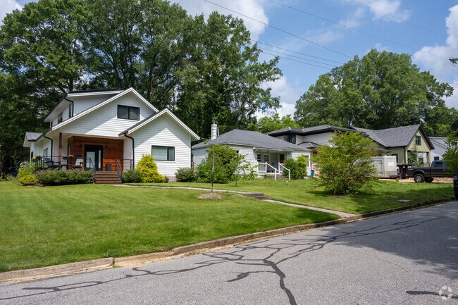 There are several newly constructed homes among the existing homes in Old West Durham.