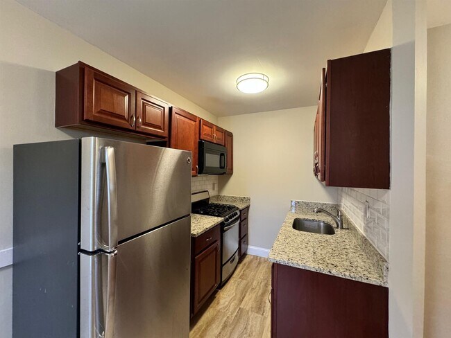 8 Cogswell Ave unit 1, Cambridge, MA 02140 - photo 2
