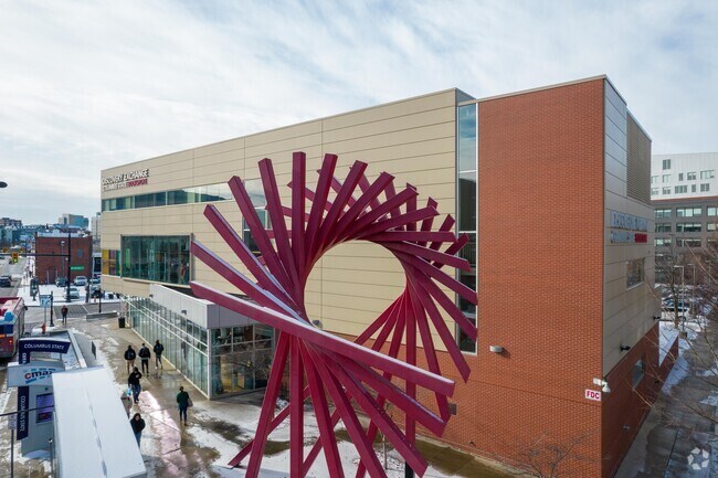 Columbus State Community College offers higher education in the Discovery District.