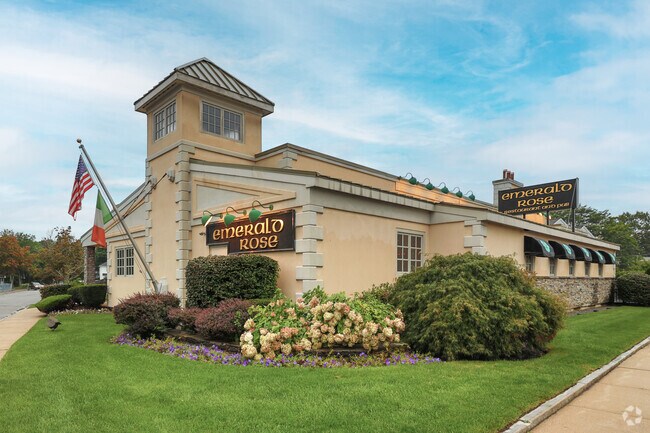 Savor Irish-inspired dishes at Emerald Rose, a Pinehurst favorite.