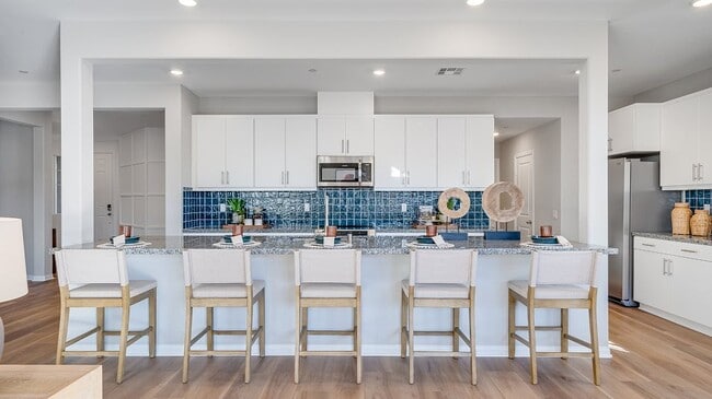 14225 Rollins St, Hesperia, CA 92344 - photo 2