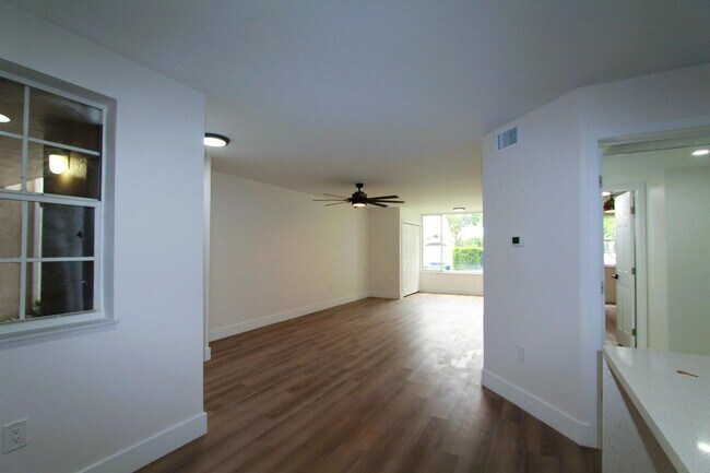 2890 N Oakland Forest Dr unit 103, Oakland Park, FL 33309 - photo 2