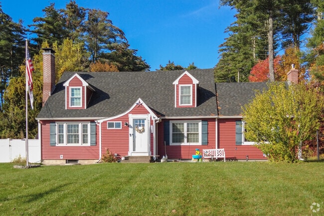 Beautiful capes are throughout Ware neighborhood.