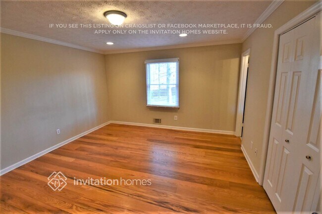 695 Bankshire Dr, Suwanee, GA 30024 - photo 6