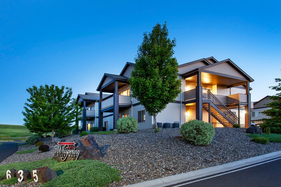 Residence at Whispering Hills 635 SW Golden Hills Dr, Pullman, WA