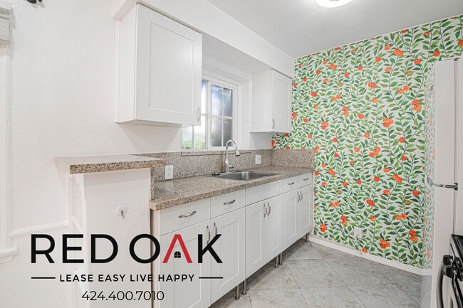 340 N Curson Ave, Los Angeles, CA 90036 - photo 4