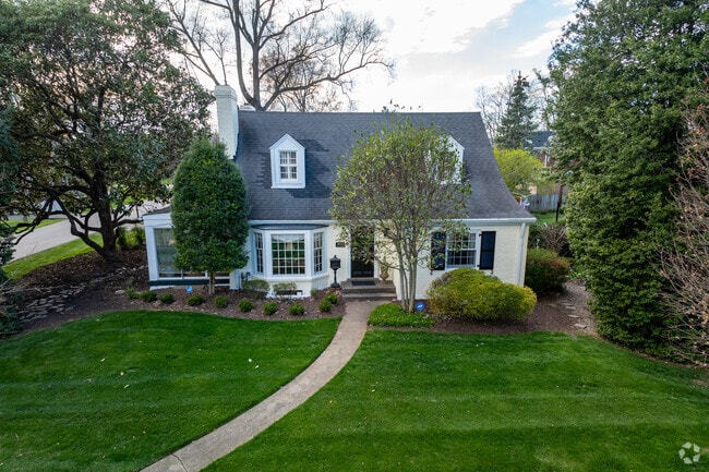 The houses of Richlawn are beautiful and diverse.