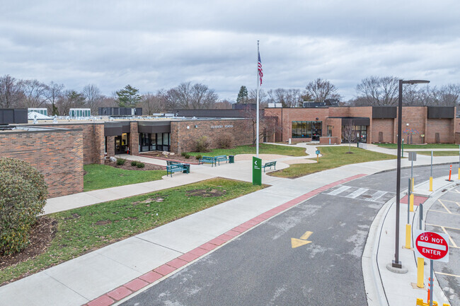 Coventry Elementary School has a student-teacher ratio of 14 to 1.