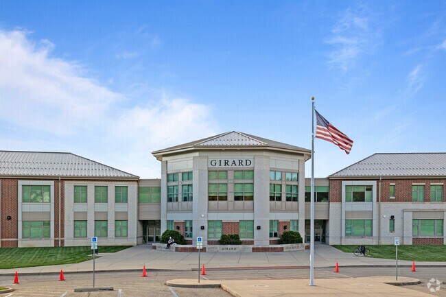 Junior high students living Girard, OH can attend the Girard Junior High.