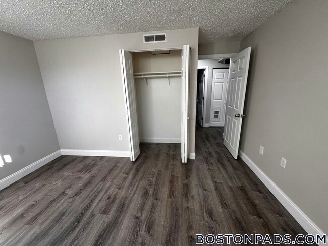 148 Stevens St unit 2, Lowell, MA 01851 - photo 2